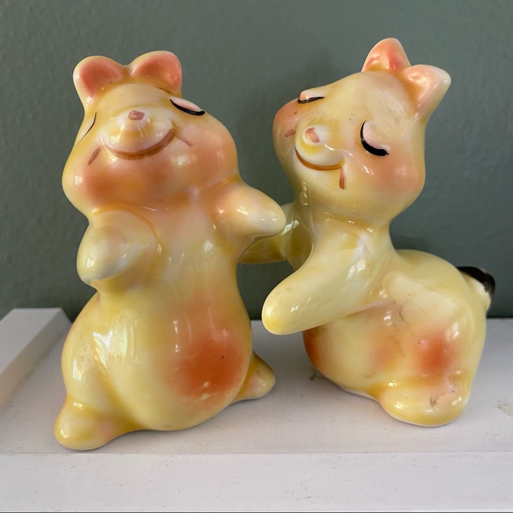 Vintage Bunny Salt & Pepper Shakers